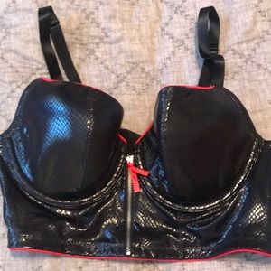 Cacique EUC Black leather look bra 38C